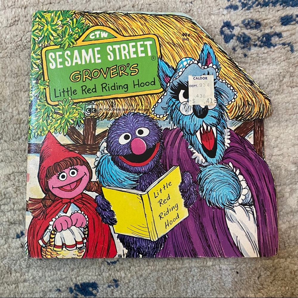 Sesame Street GROVER’s Little Red Riding Hood